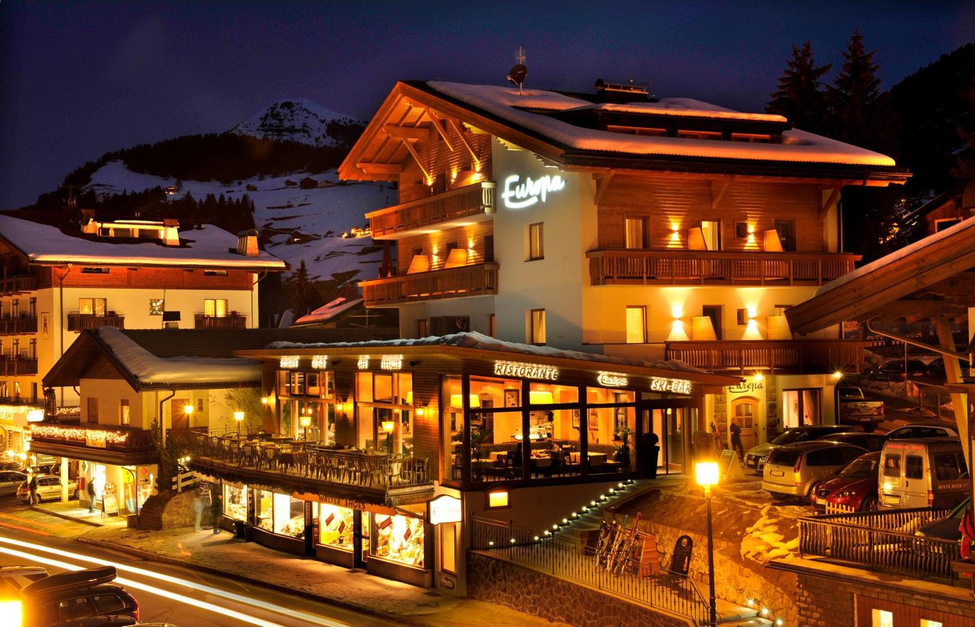 Hotel Europa Dolomites Selva di Val Gardena Bagian luar foto